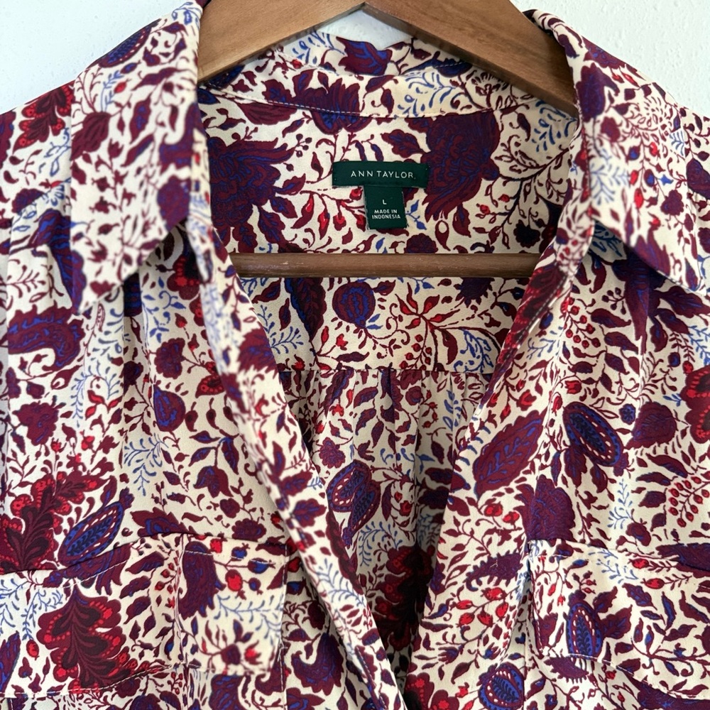 Ann Taylor Paisley Pullover Blouse Size Large Burgundy Navy Boho - Picture 4 of 8